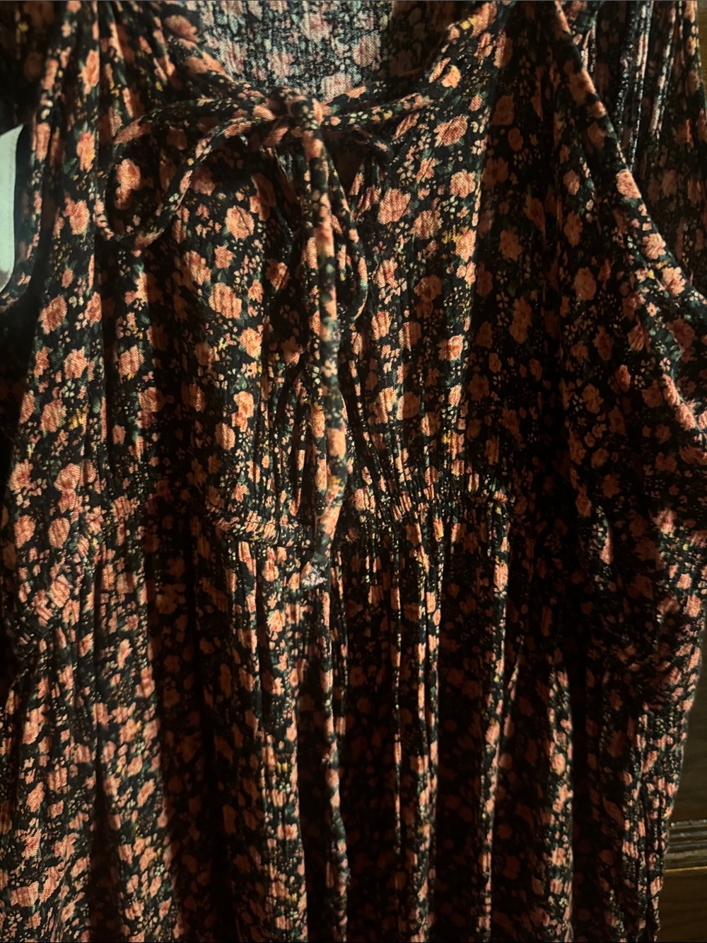 American Eagle Outfitters Black and Red Floral Jumper - Picture 3 of 7